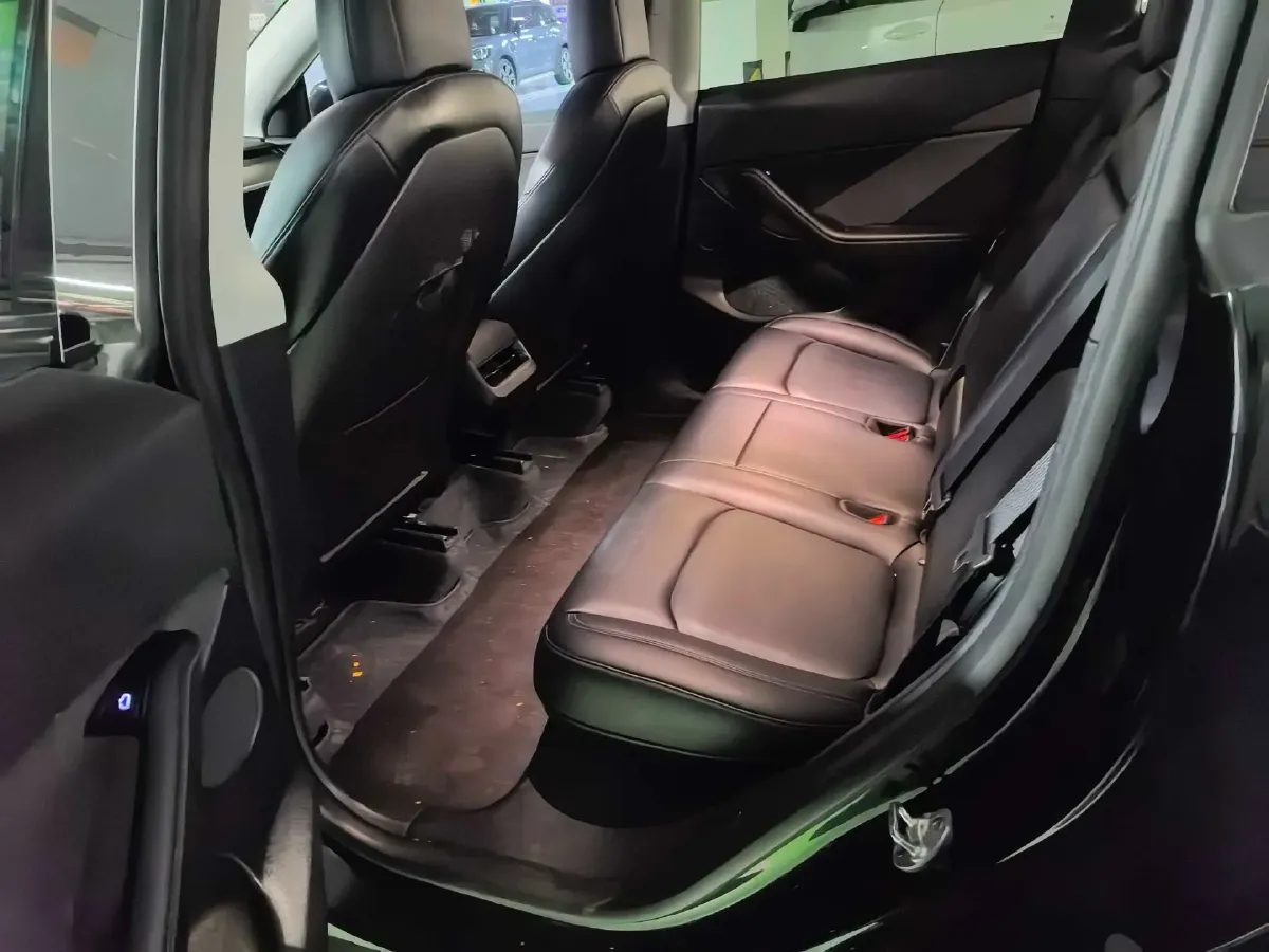 2022 Tesla Model Y BEV 60KWH,autocango,china used car exporter,china ev exporter,chinese used car exporter,chinese used ev exporter