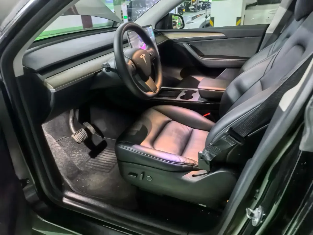 2022 Tesla Model Y BEV 60KWH,autocango,china used car exporter,china ev exporter,chinese used car exporter,chinese used ev exporter