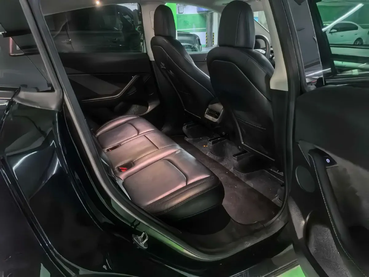 2022 Tesla Model Y BEV 60KWH,autocango,china used car exporter,china ev exporter,chinese used car exporter,chinese used ev exporter