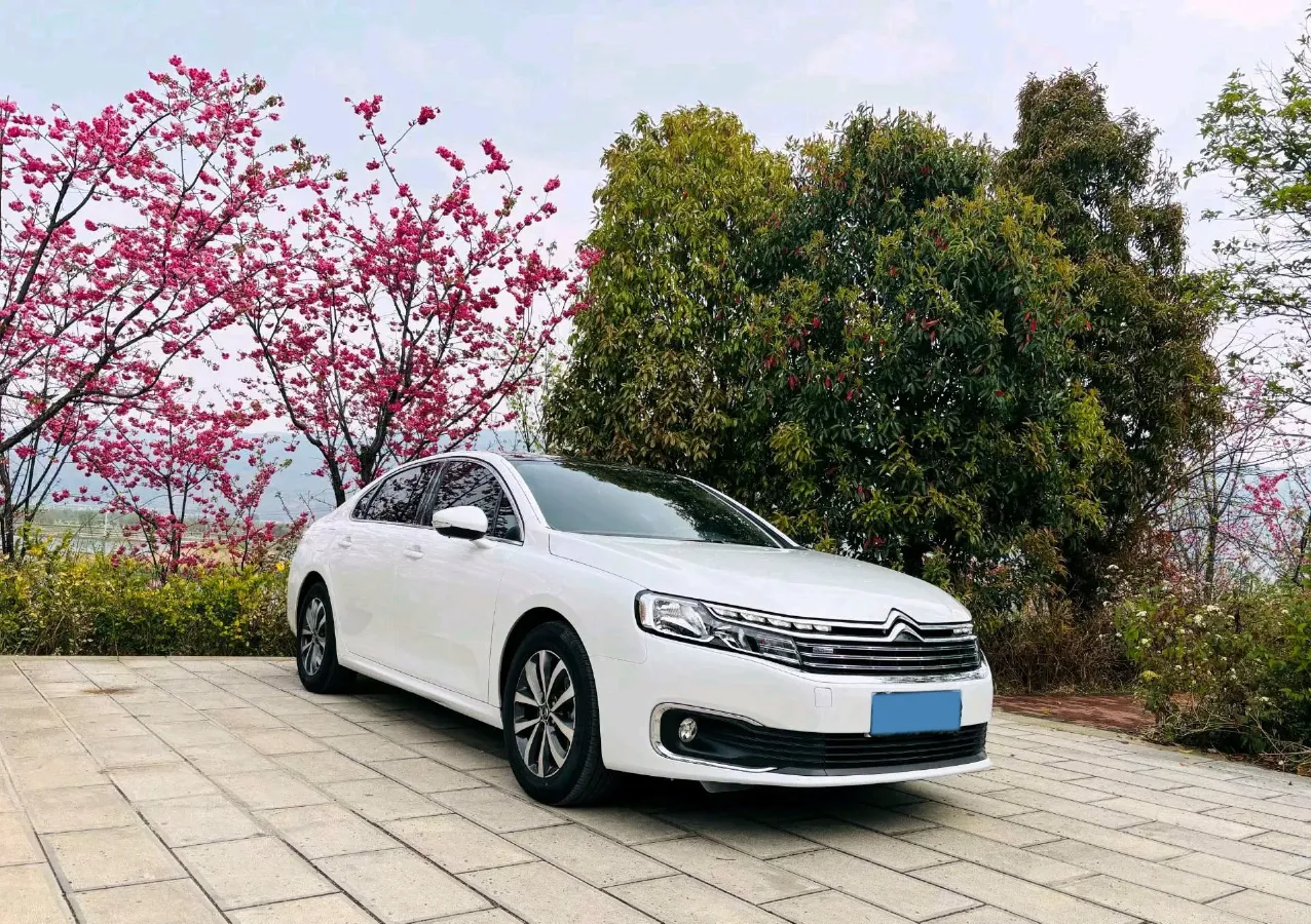 2021 Citroen C6 1.8T 211HP L4 8AT,autocango,china used car exporter,china ev exporter,chinese used car exporter,chinese used ev exporter