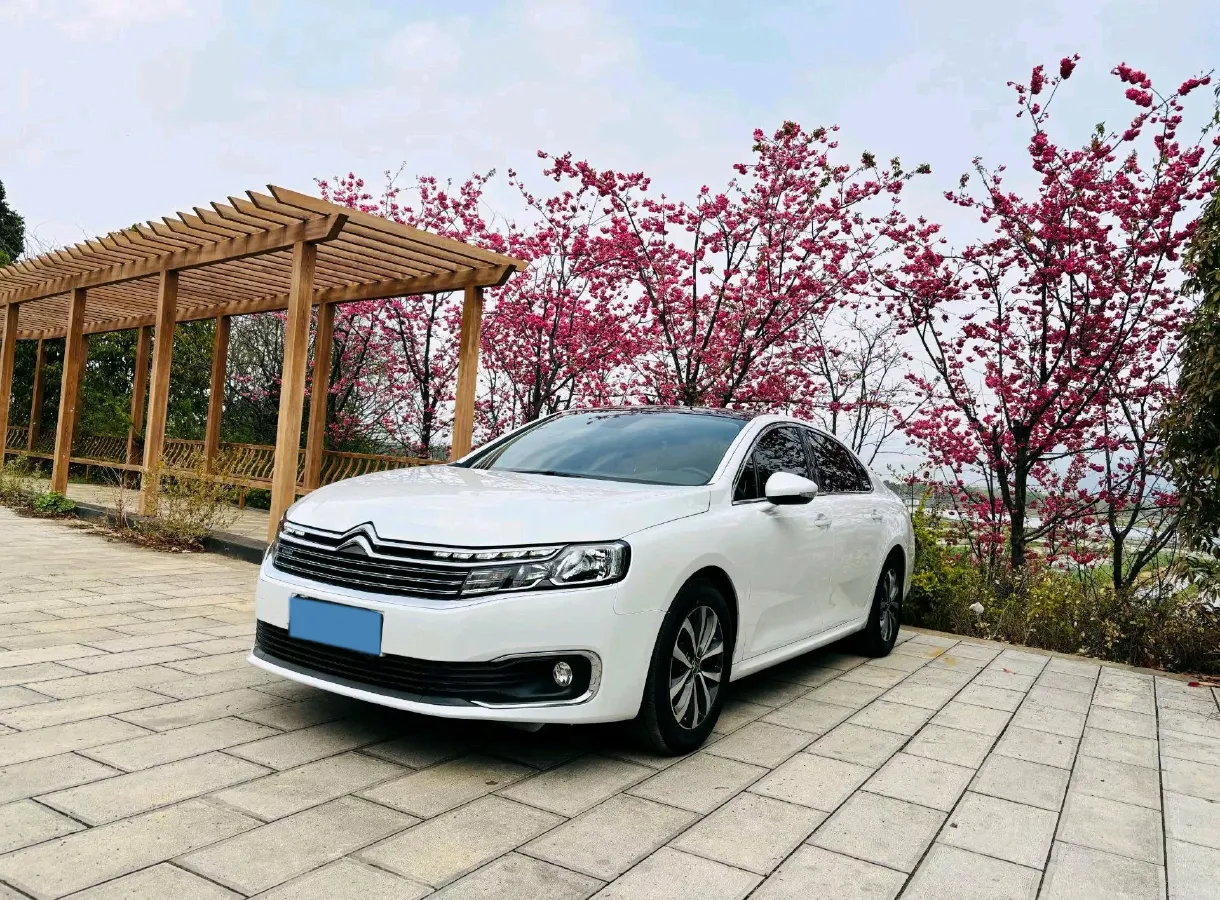 2021 Citroen C6 1.8T 211HP L4 8AT,autocango,china used car exporter,china ev exporter,chinese used car exporter,chinese used ev exporter