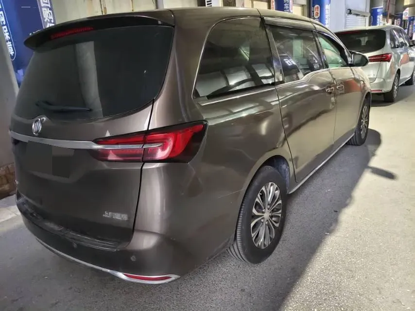 2023 Buick GL8 2.0T 237HP L4 9AT,autocango,china used car exporter,china ev exporter,chinese used car exporter,chinese used ev exporter