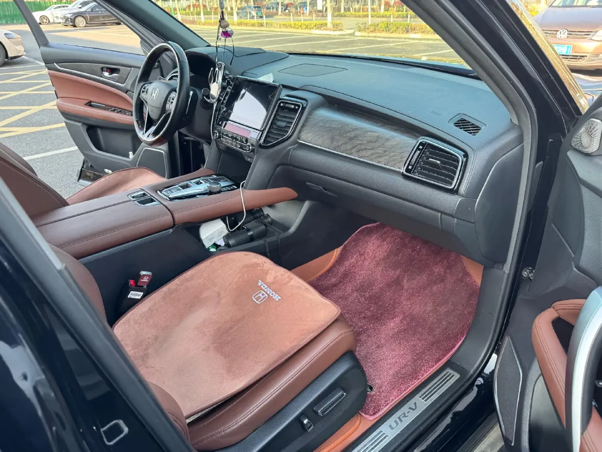 2020 Honda UR-V 2.0T 272HP L4 9AT,autocango,china used car exporter,china ev exporter,chinese used car exporter,chinese used ev exporter