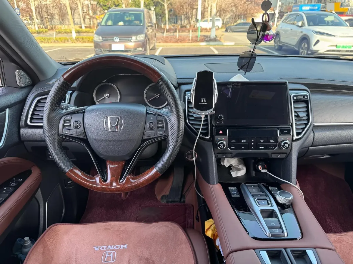 2020 Honda UR-V 2.0T 272HP L4 9AT,autocango,china used car exporter,china ev exporter,chinese used car exporter,chinese used ev exporter