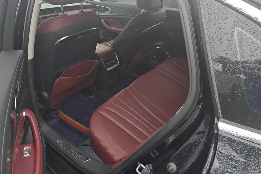 2023 HongQi H5 2.0T 224HP L4 8AT,autocango,china used car exporter,china ev exporter,chinese used car exporter,chinese used ev exporter