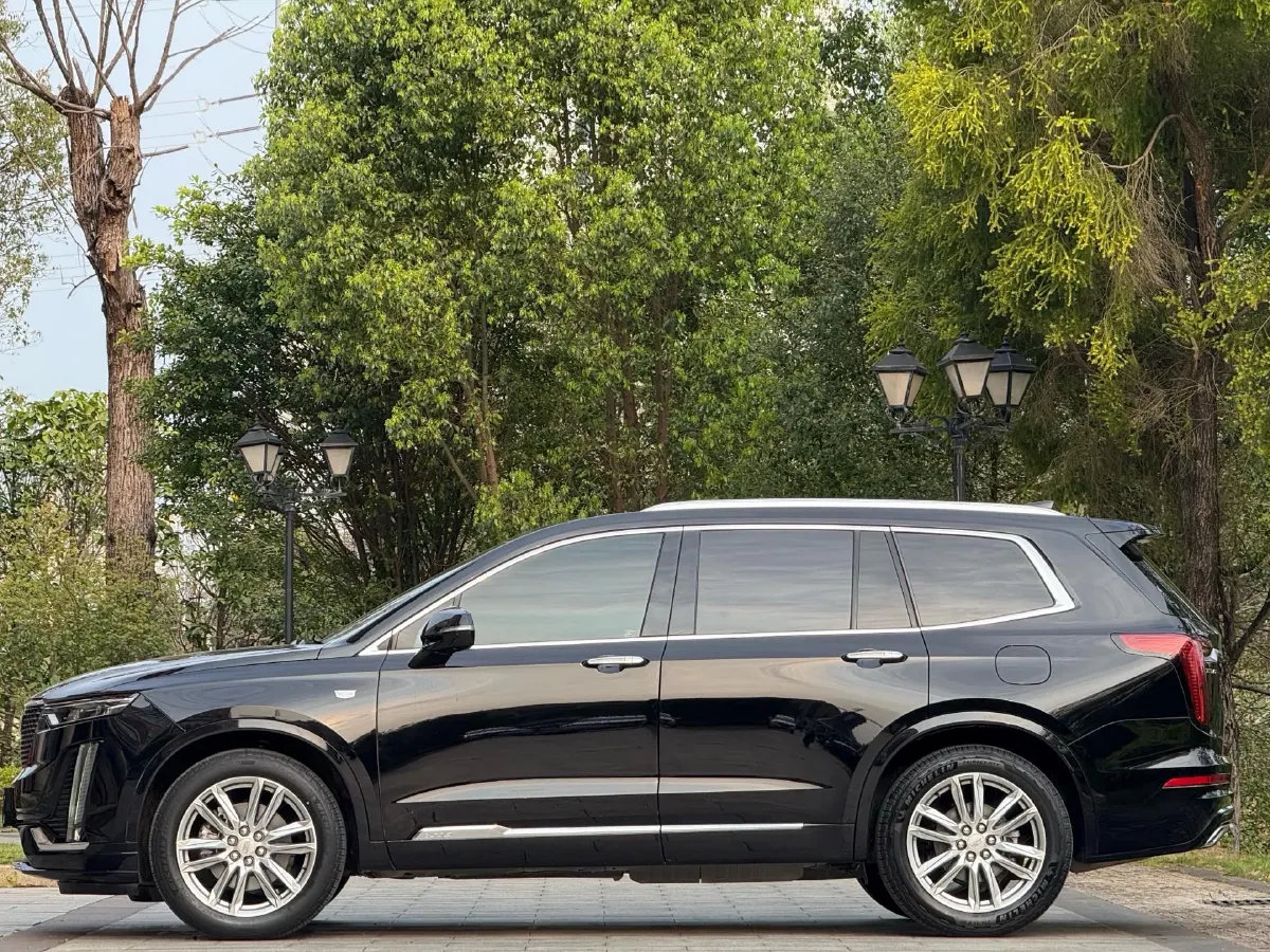 2022 Cadillac XT6 2.0T 237HP L4 9AT,autocango,china used car exporter,china ev exporter,chinese used car exporter,chinese used ev exporter