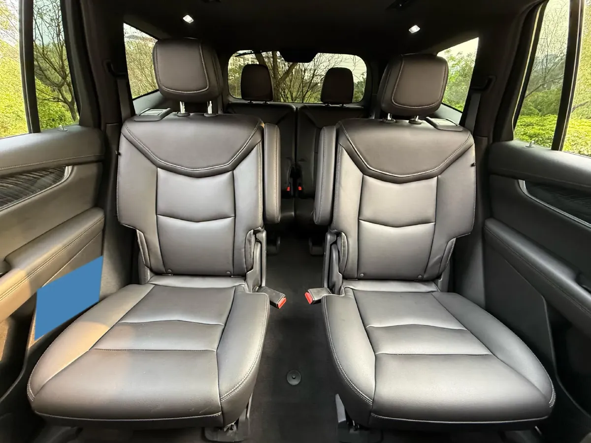 2022 Cadillac XT6 2.0T 237HP L4 9AT,autocango,china used car exporter,china ev exporter,chinese used car exporter,chinese used ev exporter