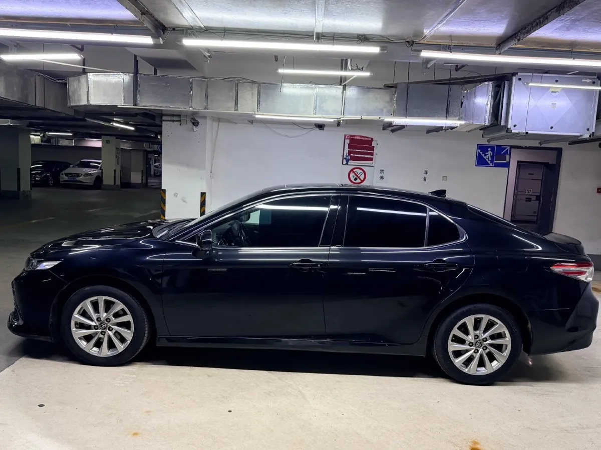 2023 Toyota Camry 2.0L 177HP L4 CVT,autocango,china used car exporter,china ev exporter,chinese used car exporter,chinese used ev exporter