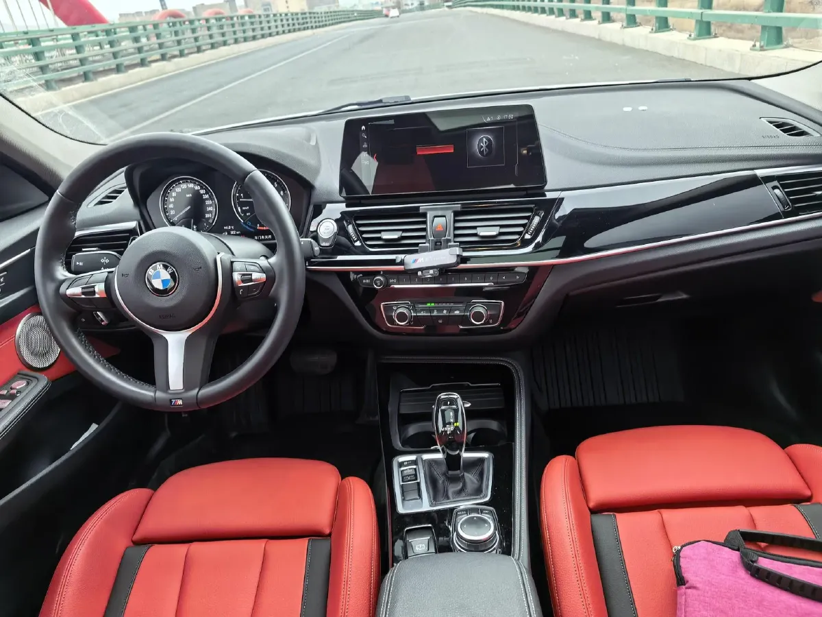 2022 BMW 1 Series 2.0T 192HP L4 7DCT,autocango,china used car exporter,china ev exporter,chinese used car exporter,chinese used ev exporter