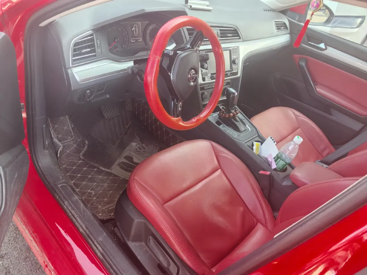 2019 Volkswagen T-Cross 1.4T 150HP L4 7DCT,autocango,china used car exporter,china ev exporter,chinese used car exporter,chinese used ev exporter