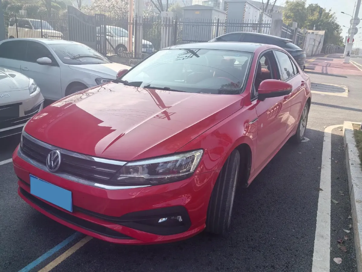 2019 Volkswagen T-Cross 1.4T 150HP L4 7DCT,autocango,china used car exporter,china ev exporter,chinese used car exporter,chinese used ev exporter