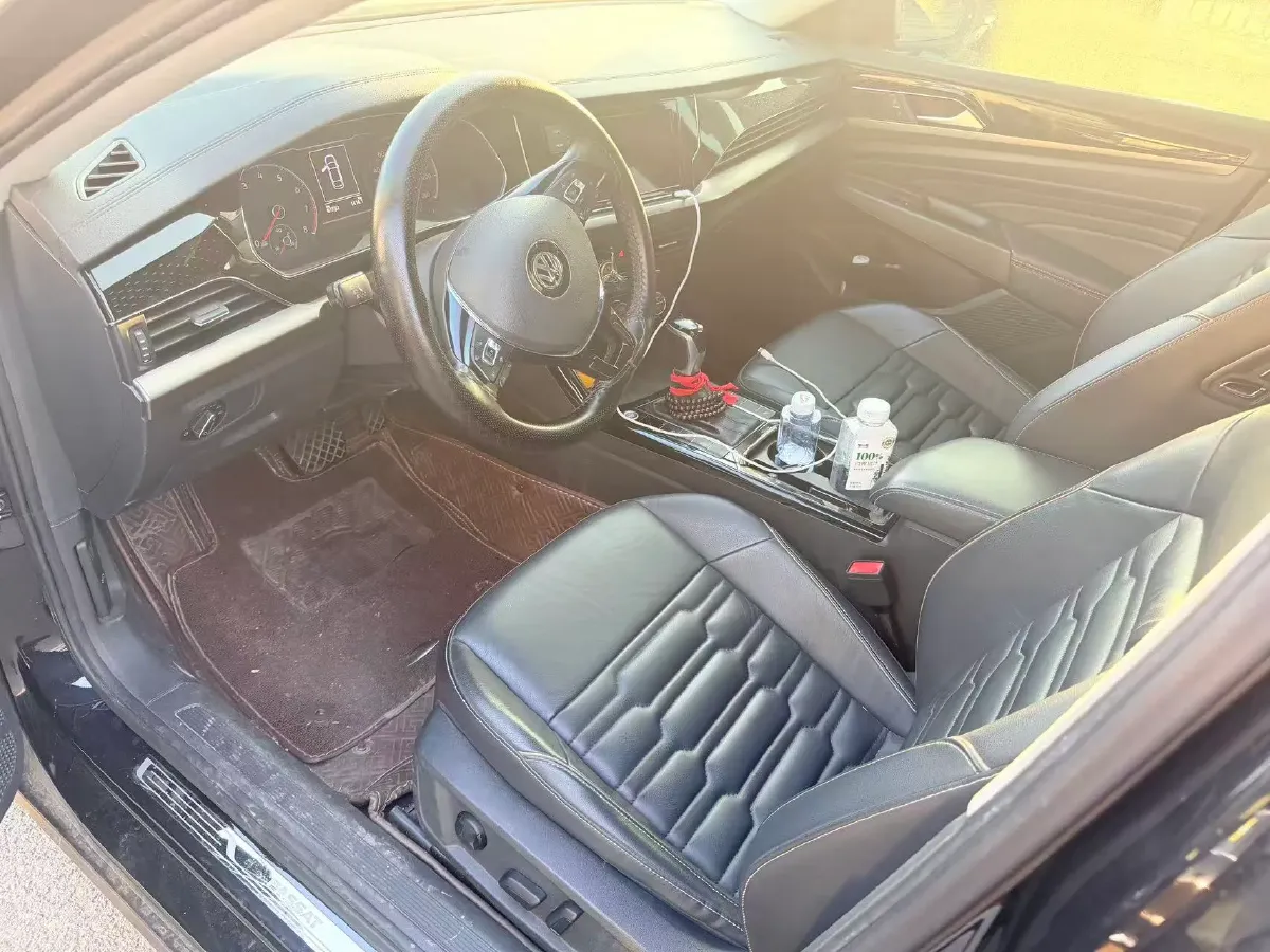 2019 Skoda Kodiak 2.0T 186HP L4 7DCT,autocango,china used car exporter,china ev exporter,chinese used car exporter,chinese used ev exporter