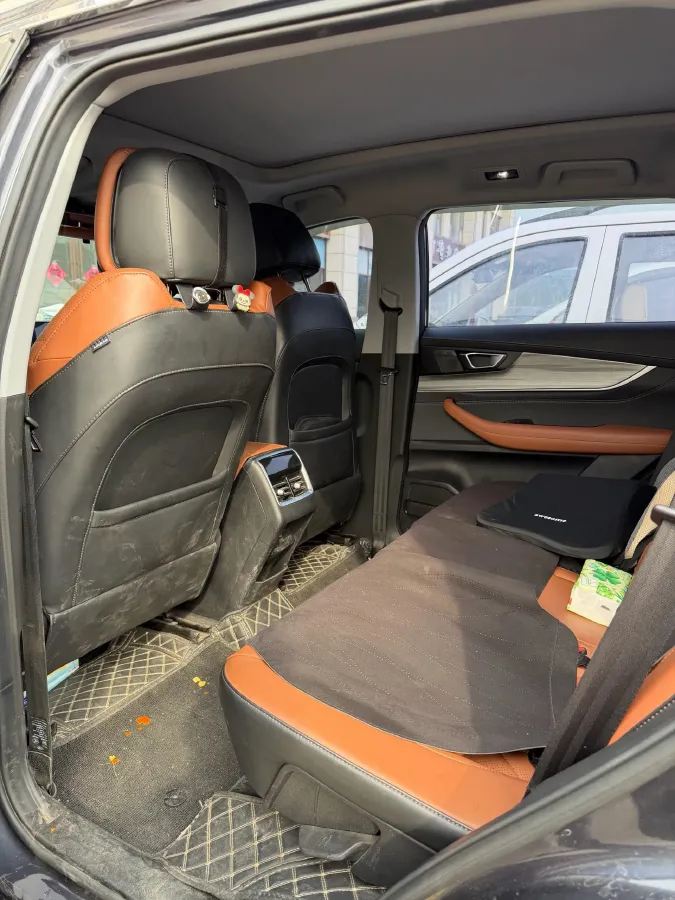 2022 Chery Tiggo 8 Plus 1.6T 197HP L4 7DCT,autocango,china used car exporter,china ev exporter,chinese used car exporter,chinese used ev exporter