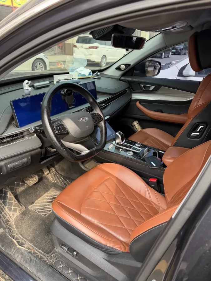 2022 Chery Tiggo 8 Plus 1.6T 197HP L4 7DCT,autocango,china used car exporter,china ev exporter,chinese used car exporter,chinese used ev exporter