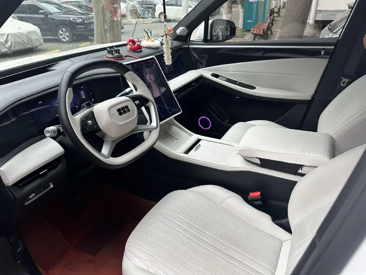 2023 Geely Galaxy L7 1.5T 163HP L4 3DHT PHEV 18.7KWH,autocango,china used car exporter,china ev exporter,chinese used car exporter,chinese used ev exporter