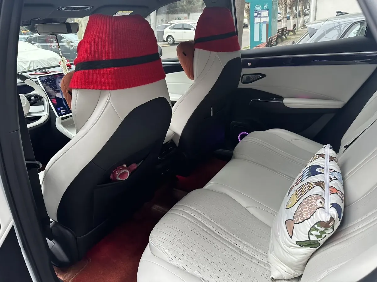 2023 Geely Galaxy L7 1.5T 163HP L4 3DHT PHEV 18.7KWH,autocango,china used car exporter,china ev exporter,chinese used car exporter,chinese used ev exporter