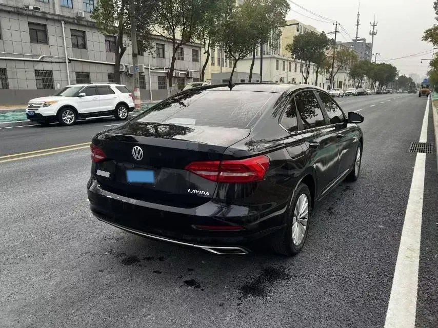 2018 Volkswagen Lavida 1.2T 116HP L4 7DCT,autocango,china used car exporter,china ev exporter,chinese used car exporter,chinese used ev exporter