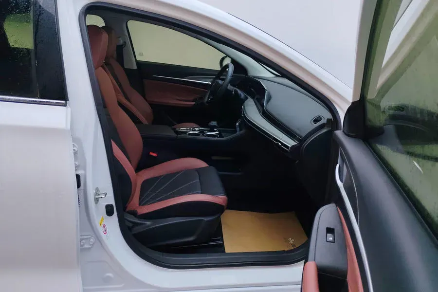 2023 ChangAn Eado 1.4T 160HP L4 7DCT,autocango,china used car exporter,china ev exporter,chinese used car exporter,chinese used ev exporter