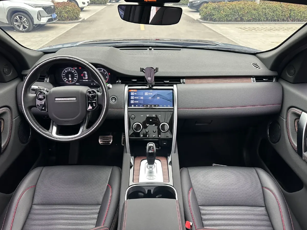 2020 Land Rover Discovery Sport 2.0T 249HP L4 9AT,autocango,china used car exporter,china ev exporter,chinese used car exporter,chinese used ev exporter