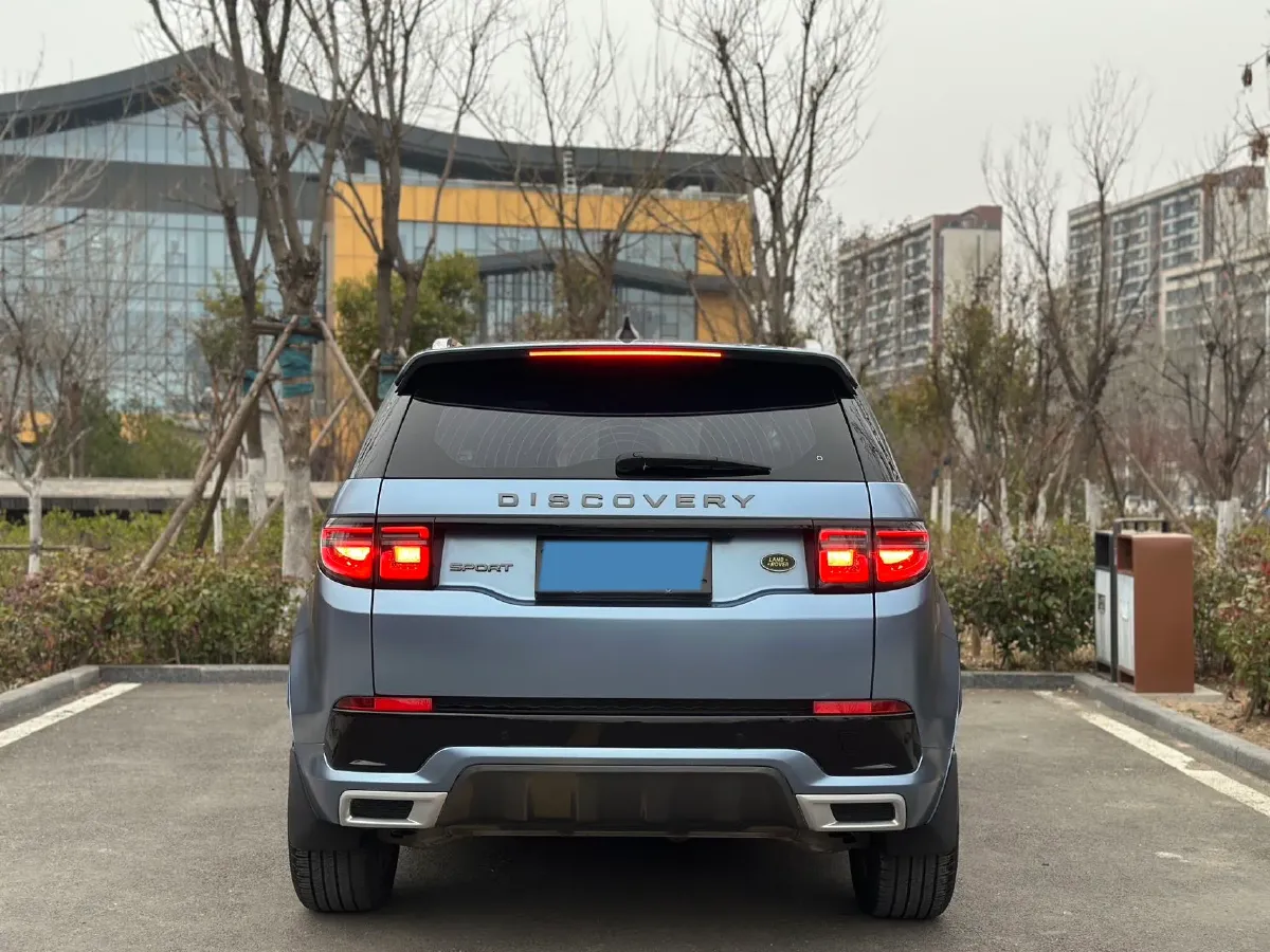 2020 Land Rover Discovery Sport 2.0T 249HP L4 9AT,autocango,china used car exporter,china ev exporter,chinese used car exporter,chinese used ev exporter