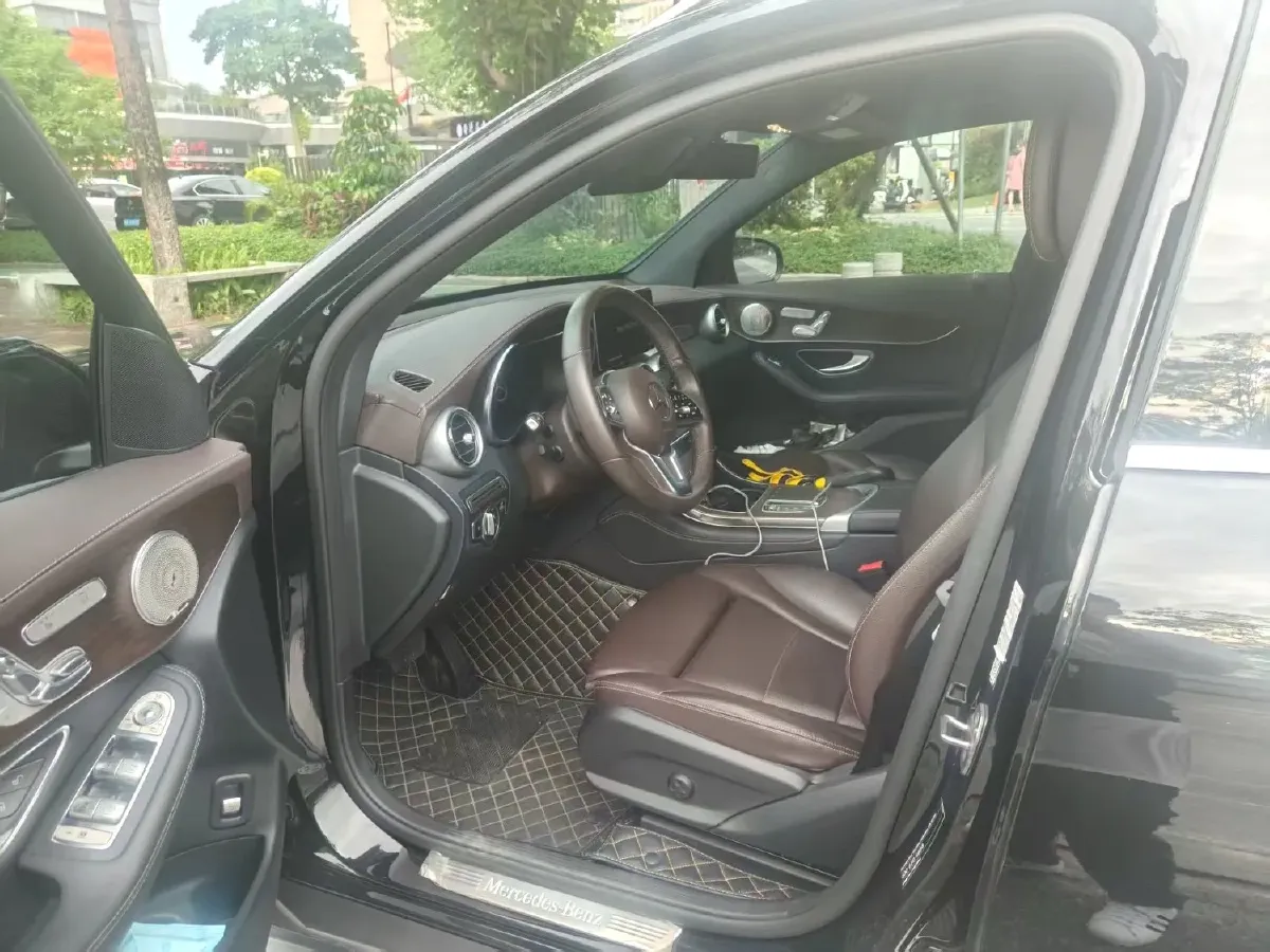 2022 Mercedes-Benz GLC Class 2.0T 197HP L4 9AT,autocango,china used car exporter,china ev exporter,chinese used car exporter,chinese used ev exporter