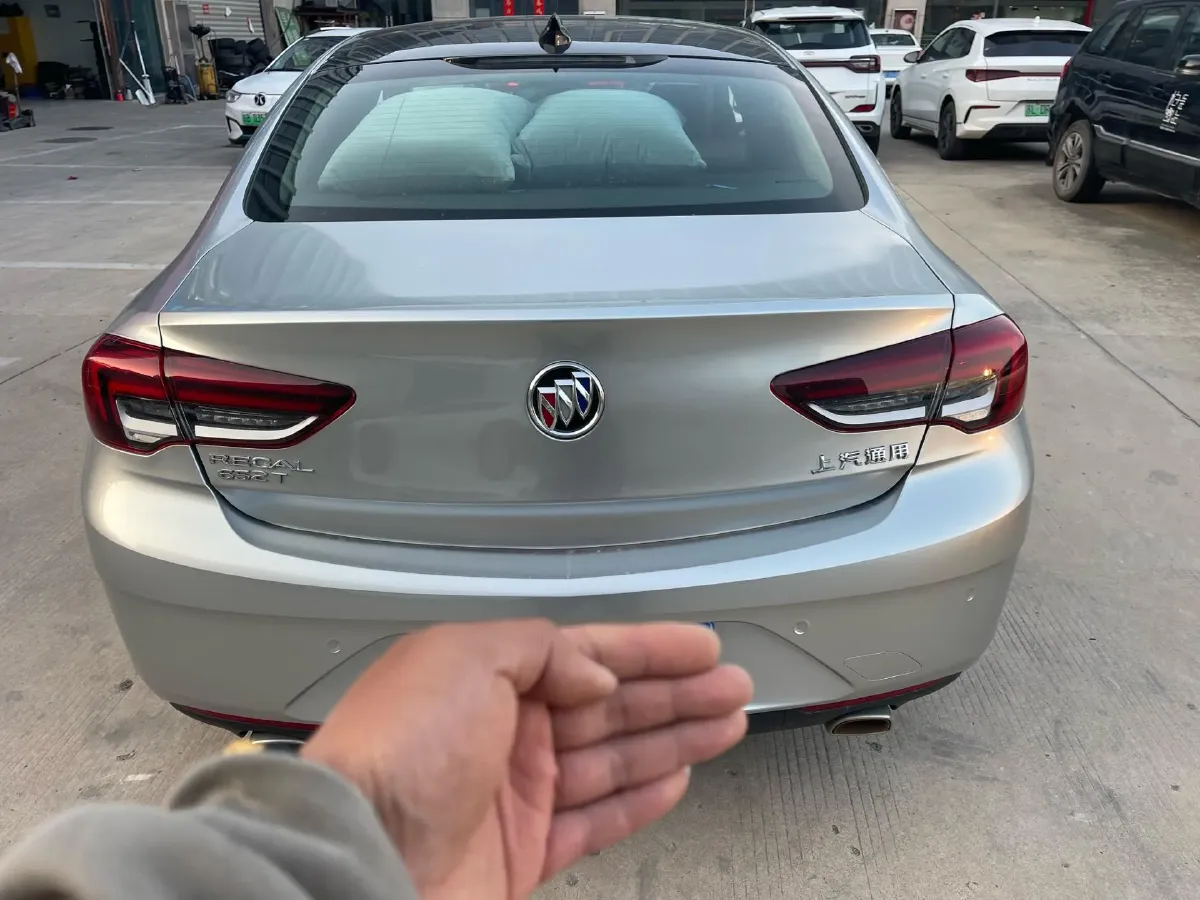 2021 Buick Regal 2.0T 237HP L4 9AT,autocango,china used car exporter,china ev exporter,chinese used car exporter,chinese used ev exporter