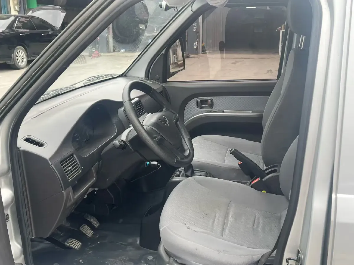 2019 WuLing RongGuang New Truck 1.5L 107HP L4 5MT,autocango,china used car exporter,china ev exporter,chinese used car exporter,chinese used ev exporter