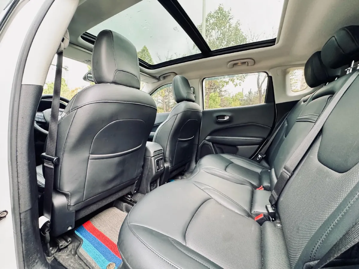 2020 Jeep Compass 1.3T 173HP L4 7DCT,autocango,china used car exporter,china ev exporter,chinese used car exporter,chinese used ev exporter