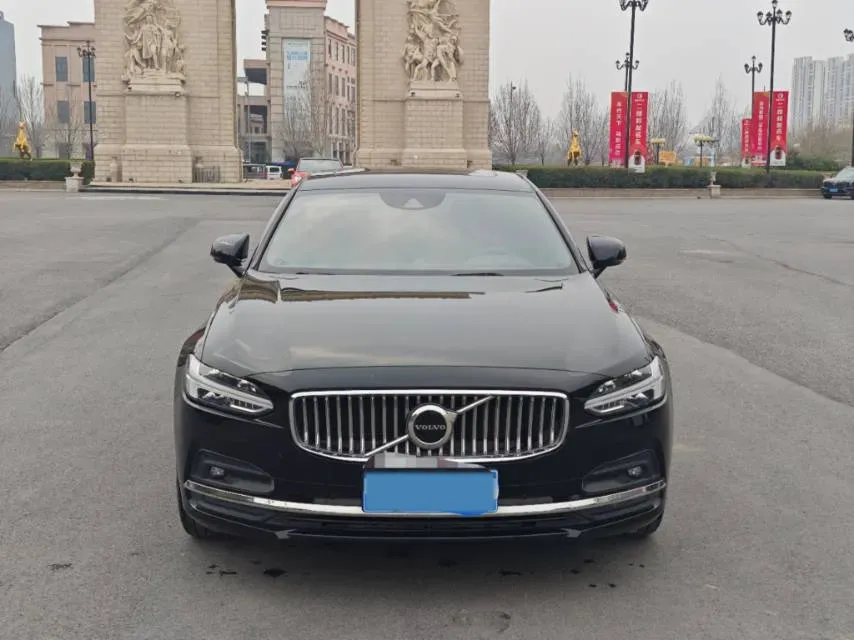 2021 Volvo S90 2.0T 250HP L4 8AT,autocango,china used car exporter,china ev exporter,chinese used car exporter,chinese used ev exporter