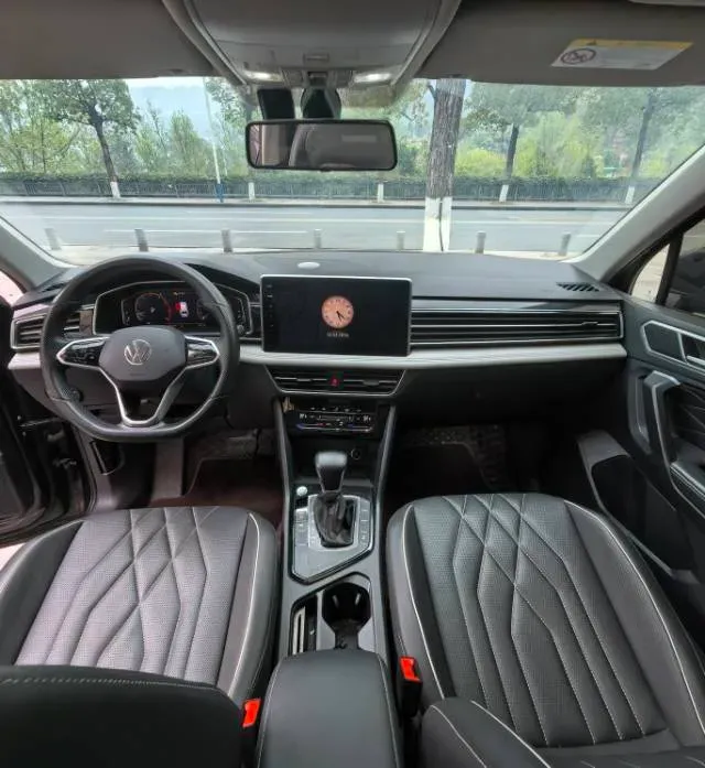 2023 Volkswagen Tiguan L 1.5T 160HP L4 7DCT,autocango,china used car exporter,china ev exporter,chinese used car exporter,chinese used ev exporter