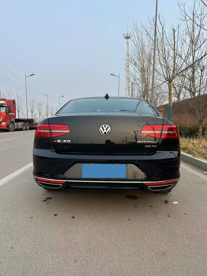 2018 Volkswagen Magotan 1.8T 180HP L4 7DCT,autocango,china used car exporter,china ev exporter,chinese used car exporter,chinese used ev exporter