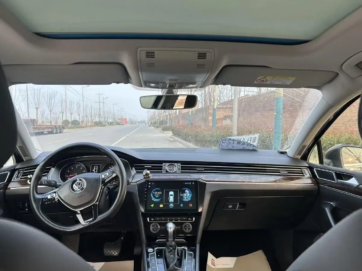 2018 Volkswagen Magotan 1.8T 180HP L4 7DCT,autocango,china used car exporter,china ev exporter,chinese used car exporter,chinese used ev exporter