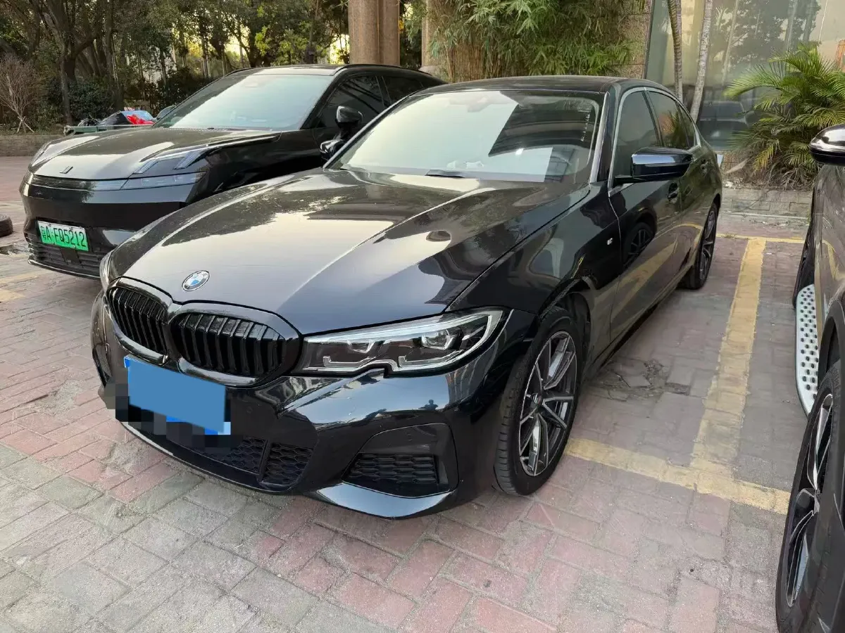 2022 BMW 3 Series 2.0T 184HP L4 8AT,autocango,china used car exporter,china ev exporter,chinese used car exporter,chinese used ev exporter