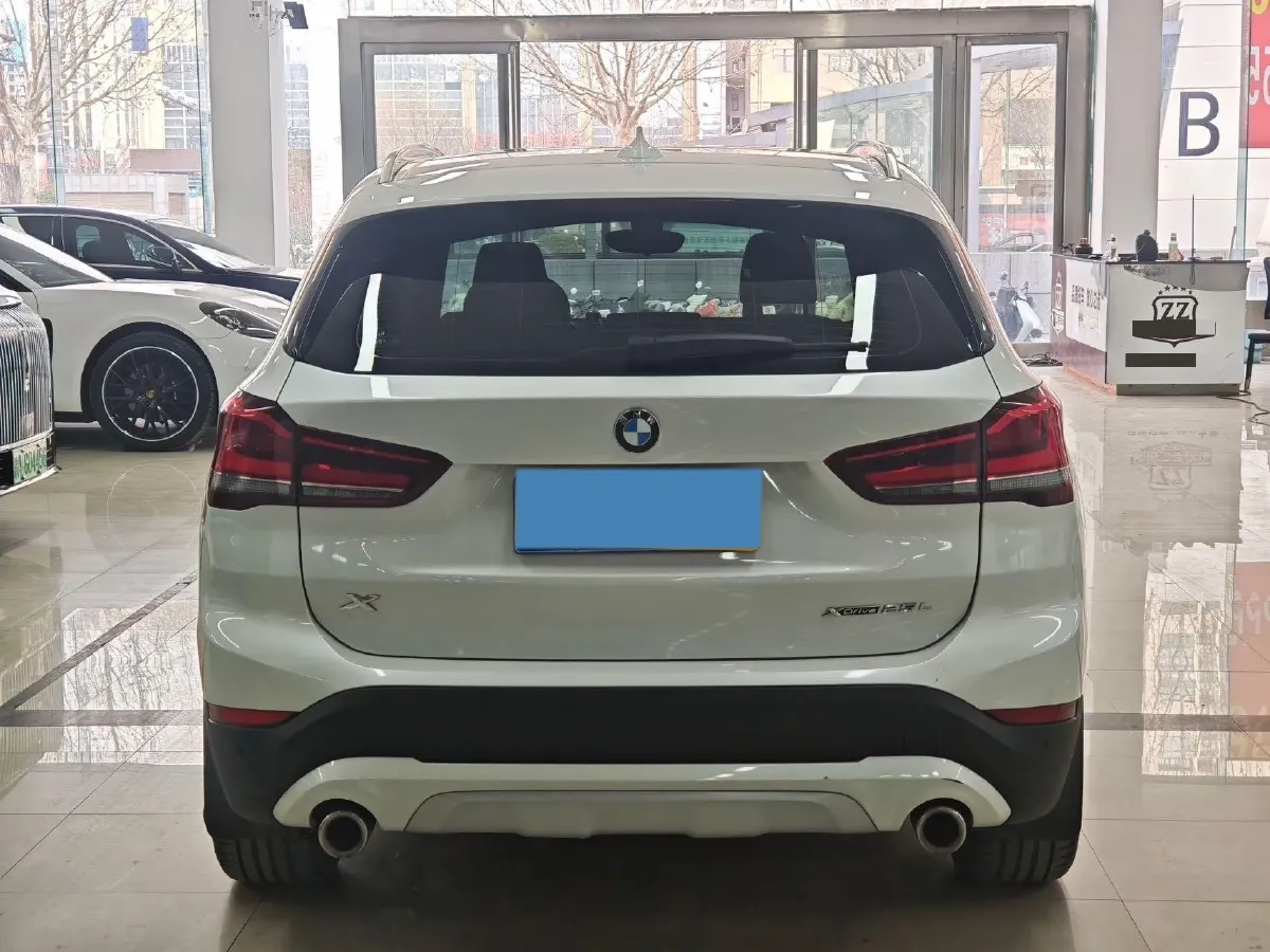 2021 BMW X1 2.0T 192HP L4 8AT,autocango,china used car exporter,china ev exporter,chinese used car exporter,chinese used ev exporter