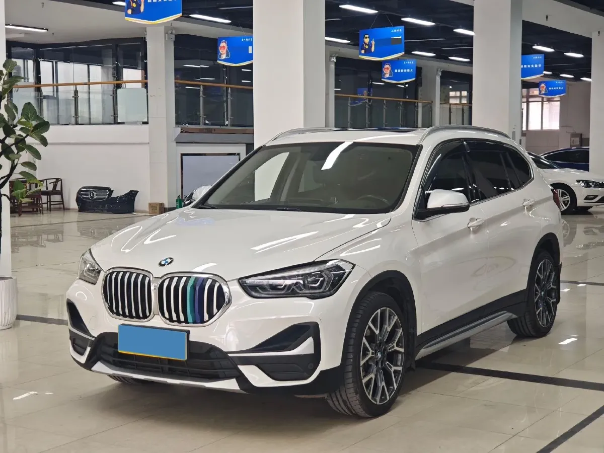 2021 BMW X1 2.0T 192HP L4 8AT,autocango,china used car exporter,china ev exporter,chinese used car exporter,chinese used ev exporter