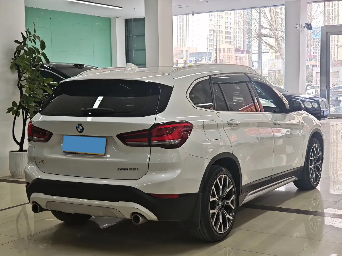 2021 BMW X1 2.0T 192HP L4 8AT,autocango,china used car exporter,china ev exporter,chinese used car exporter,chinese used ev exporter
