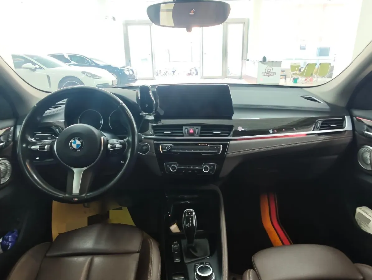2021 BMW X1 2.0T 192HP L4 8AT,autocango,china used car exporter,china ev exporter,chinese used car exporter,chinese used ev exporter