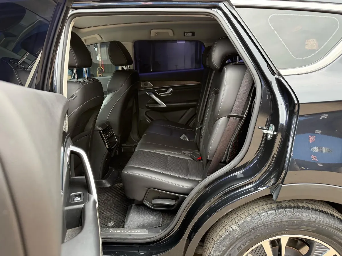 2021 Chery Tiggo 8 1.6T 197HP L4 7DCT,autocango,china used car exporter,china ev exporter,chinese used car exporter,chinese used ev exporter