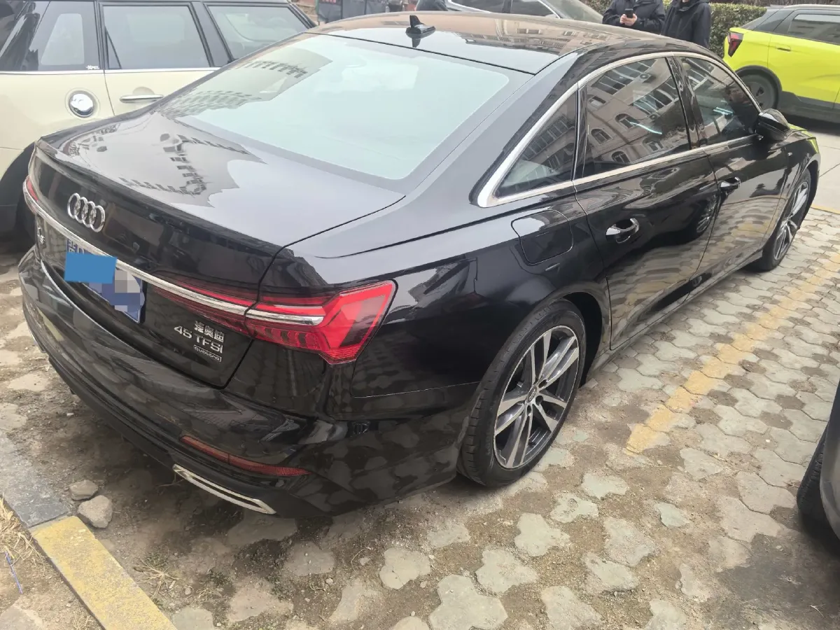2021 Audi A6L 2.0T 224HP L4 7DCT,autocango,china used car exporter,china ev exporter,chinese used car exporter,chinese used ev exporter