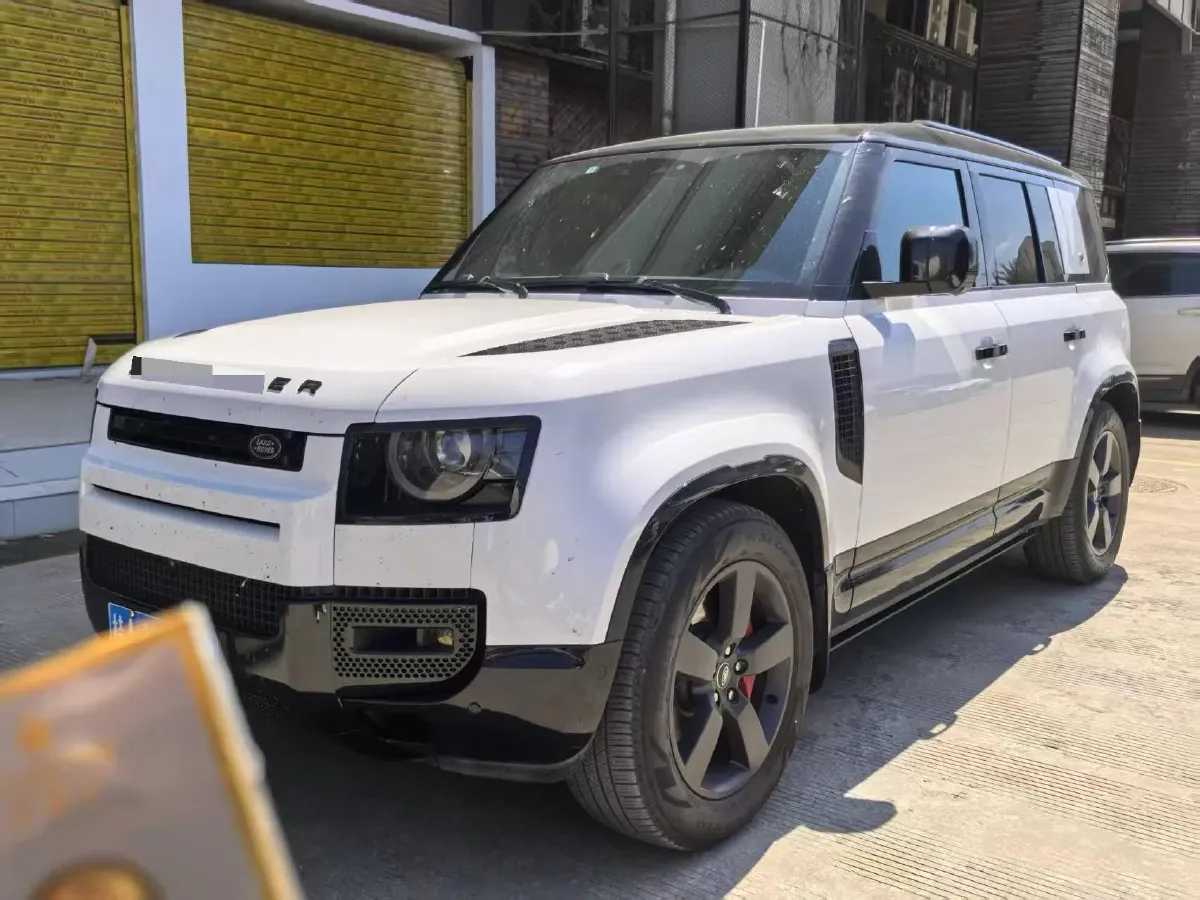 2024 Land Rover Defender 3.0T 400HP L6 8AT,autocango,china used car exporter,china ev exporter,chinese used car exporter,chinese used ev exporter