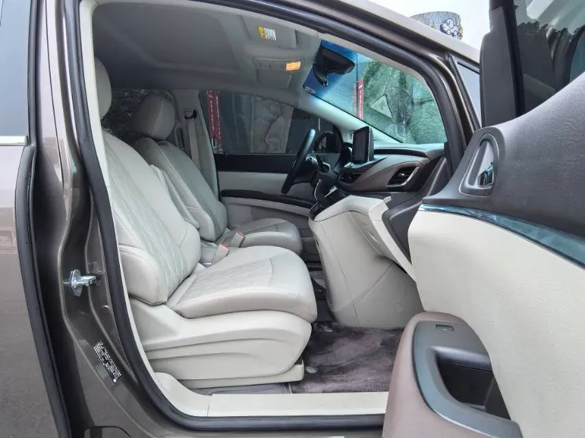 2023 Buick GL8 2.0T 237HP L4 9AT,autocango,china used car exporter,china ev exporter,chinese used car exporter,chinese used ev exporter