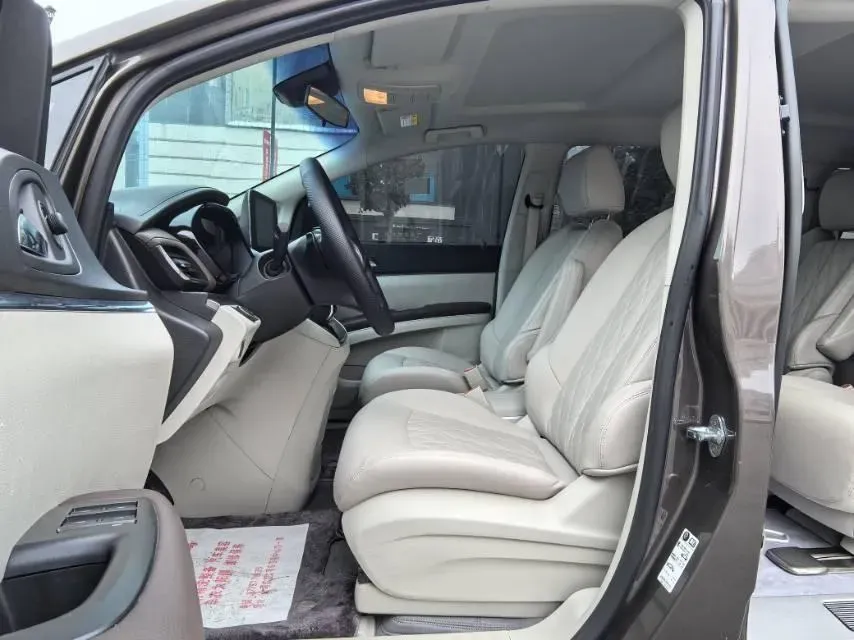 2023 Buick GL8 2.0T 237HP L4 9AT,autocango,china used car exporter,china ev exporter,chinese used car exporter,chinese used ev exporter