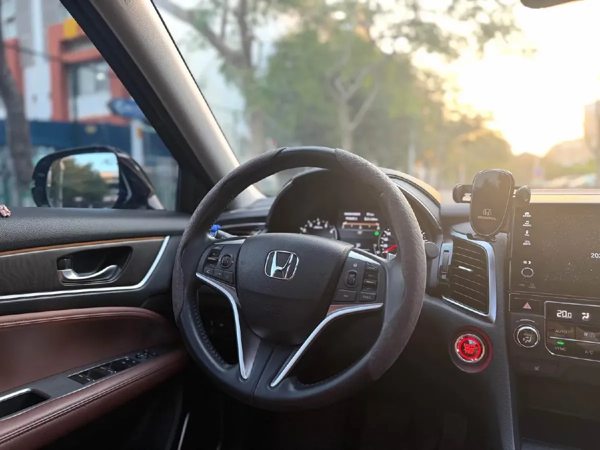 2020 Honda Avancier 2.0T 272HP L4 9AT,autocango,china used car exporter,china ev exporter,chinese used car exporter,chinese used ev exporter