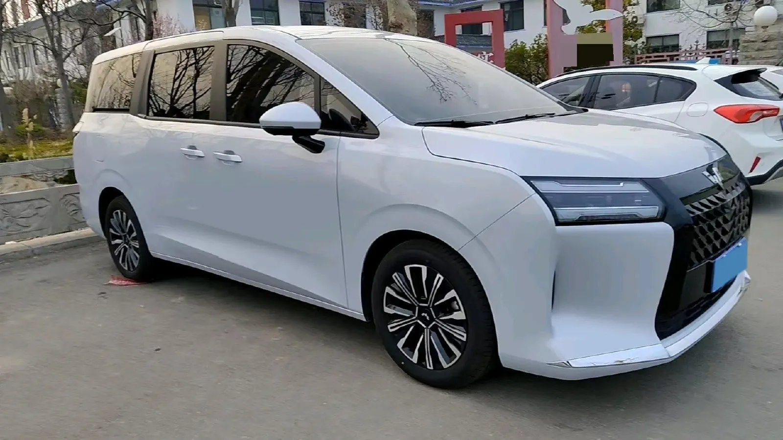 2025 WuLing XingGuang 730 1.5T 177HP L4 CVT,autocango,china used car exporter,china ev exporter,chinese used car exporter,chinese used ev exporter