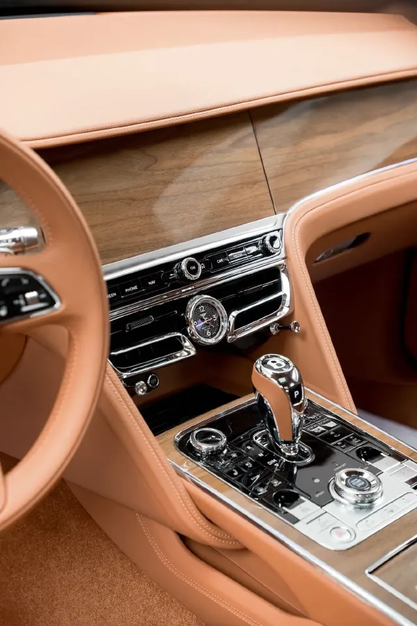 2024 Bentley Flying Spur 4.0T 549HP V8 8DCT,autocango,china used car exporter,china ev exporter,chinese used car exporter,chinese used ev exporter