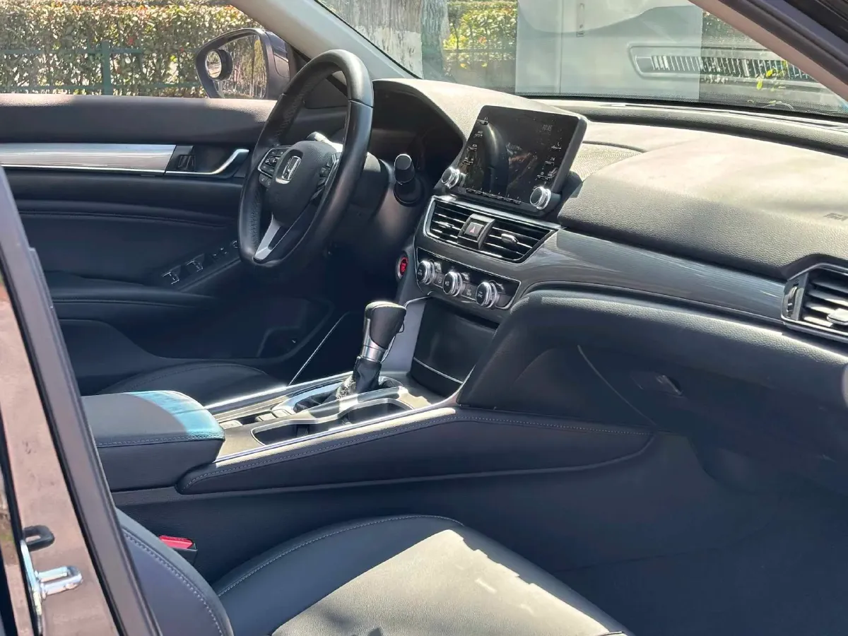 2021 Honda Accord 1.5T 194HP L4 CVT,autocango,china used car exporter,china ev exporter,chinese used car exporter,chinese used ev exporter