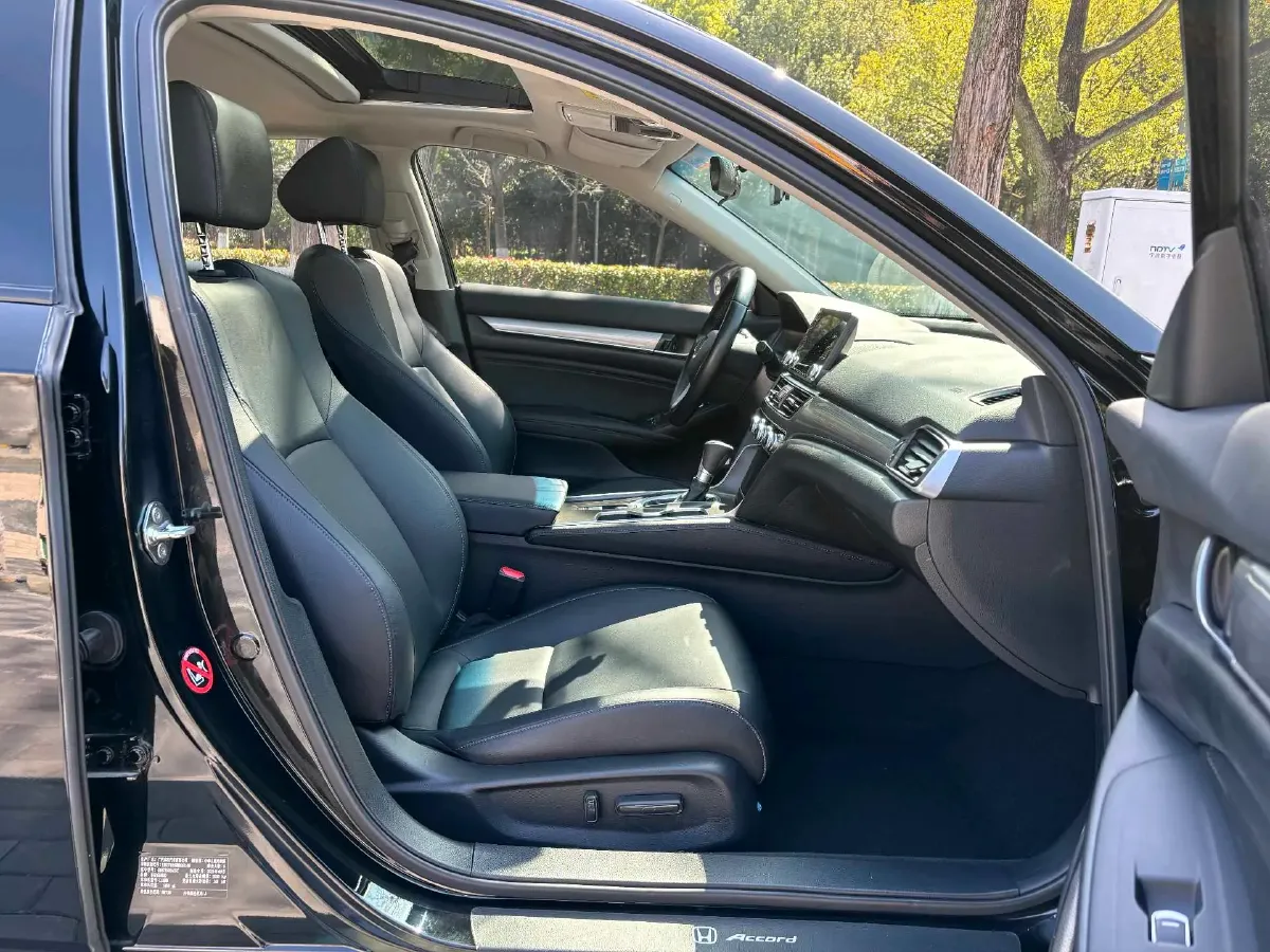 2021 Honda Accord 1.5T 194HP L4 CVT,autocango,china used car exporter,china ev exporter,chinese used car exporter,chinese used ev exporter