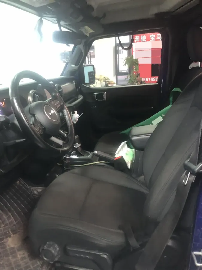 2018 Jeep Wrangler 2.0T 266HP L4 8AT,autocango,china used car exporter,china ev exporter,chinese used car exporter,chinese used ev exporter