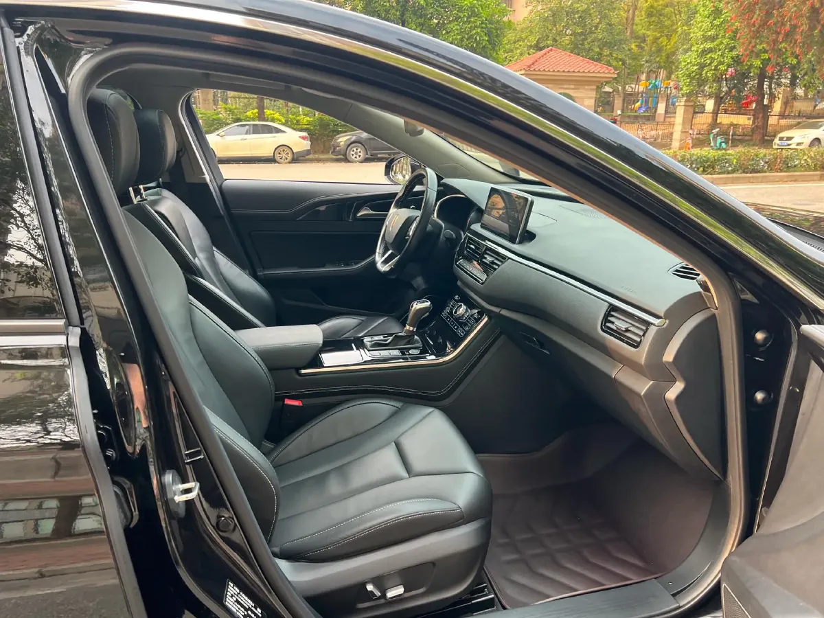 2019 HongQi H5 1.8T 180HP L4 6AT,autocango,china used car exporter,china ev exporter,chinese used car exporter,chinese used ev exporter