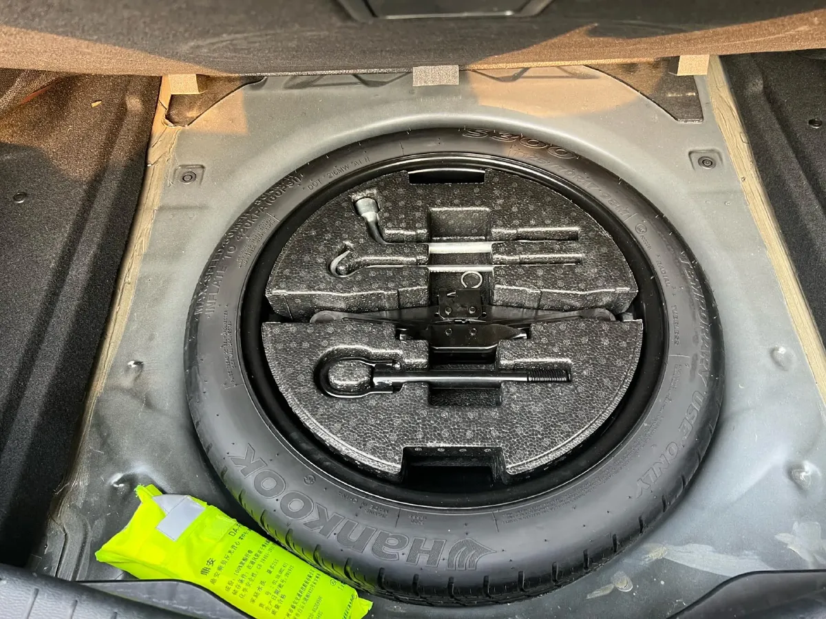 2019 HongQi H5 1.8T 180HP L4 6AT,autocango,china used car exporter,china ev exporter,chinese used car exporter,chinese used ev exporter